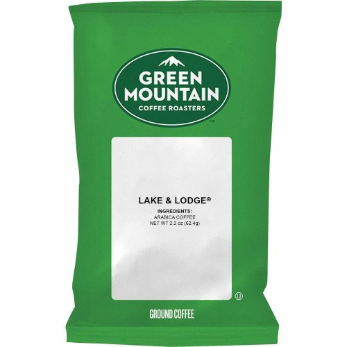Green Mountain Coffee Ground Lake and Lodge Coffee Regular - Dark/Bold - 2.2 oz Per Packet - 50 Packet - Ground - Lake & Lodge - 50 / Carton (4524)